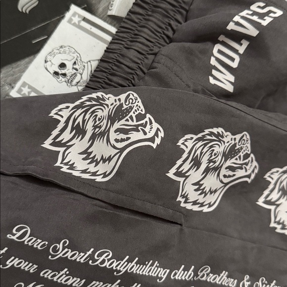 🐺☠️🐺•⚫️ Darc Sport x Different Breed… Vibes ⚫️•☠️🐺☠️